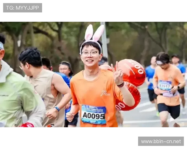 马拉松陪跑成为新兴行业 专业陪跑员月入六万的背后故事